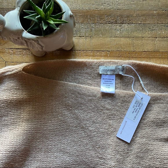 PERFECT FOR FALL 🍂 Gentle Fawn one size fits all sweater/poncho - Picture 4 of 5